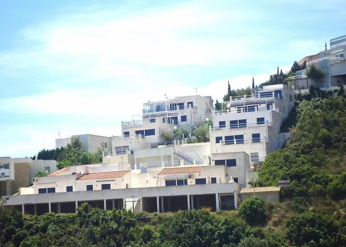 Montemar Lek * Peñíscola